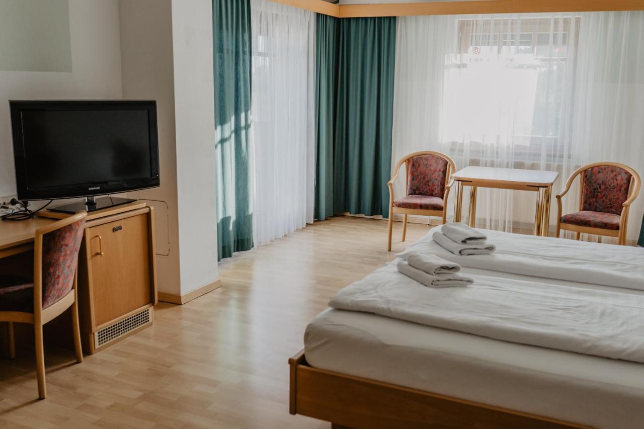 Georgshof Hotel Podersdorf am See Exterior photo